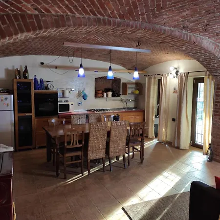 Casa Mamari *