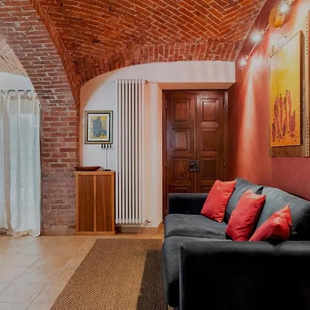 Casa Mamari تشيرييه