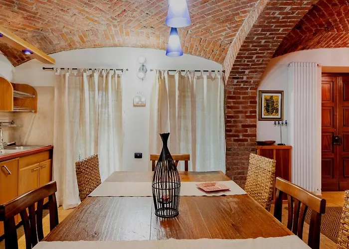 Casa Mamari
